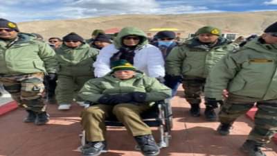 राजनाथ सिंहांनी लेहमध्ये केलं रेझांग ला युद्ध स्मारकाचं उद्घाटन, संरक्षणमंत्र्यांकडून 114 शहीद जवानांना श्रद्धांजली