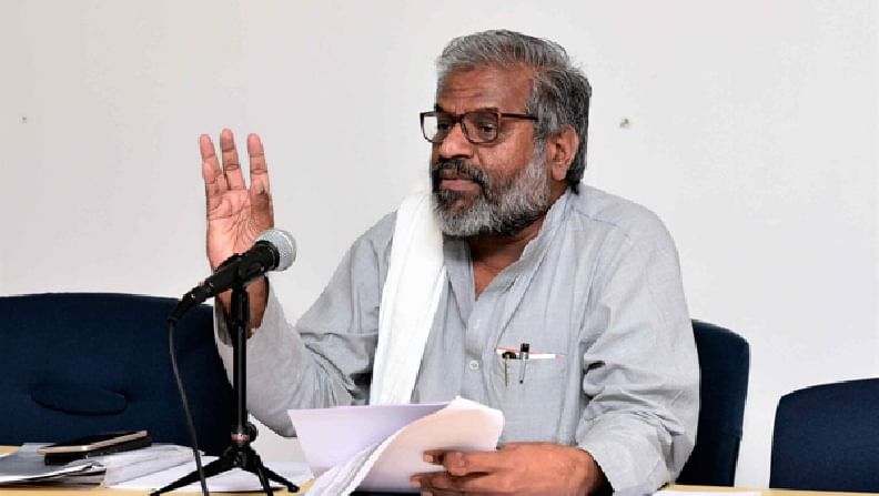 पोल्ट्री ब्रीडर्सच्या भूमिकेवरुन रणकंदन, तर चिकन आयातीची परवानगी द्या : पाशा पटेल पोल्ट्री ब्रीडर्सच्या भूमिकेवरुन रणकंदन, तर चिकन आयातीची परवानगी द्या : पाशा पटेल