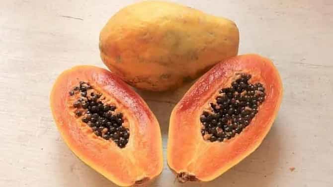 Papaya Hair Masks : केसांच्या समस्यांनी त्रस्त आहात का ? मग नक्की ट्राय करा पपई हेअर मास्क