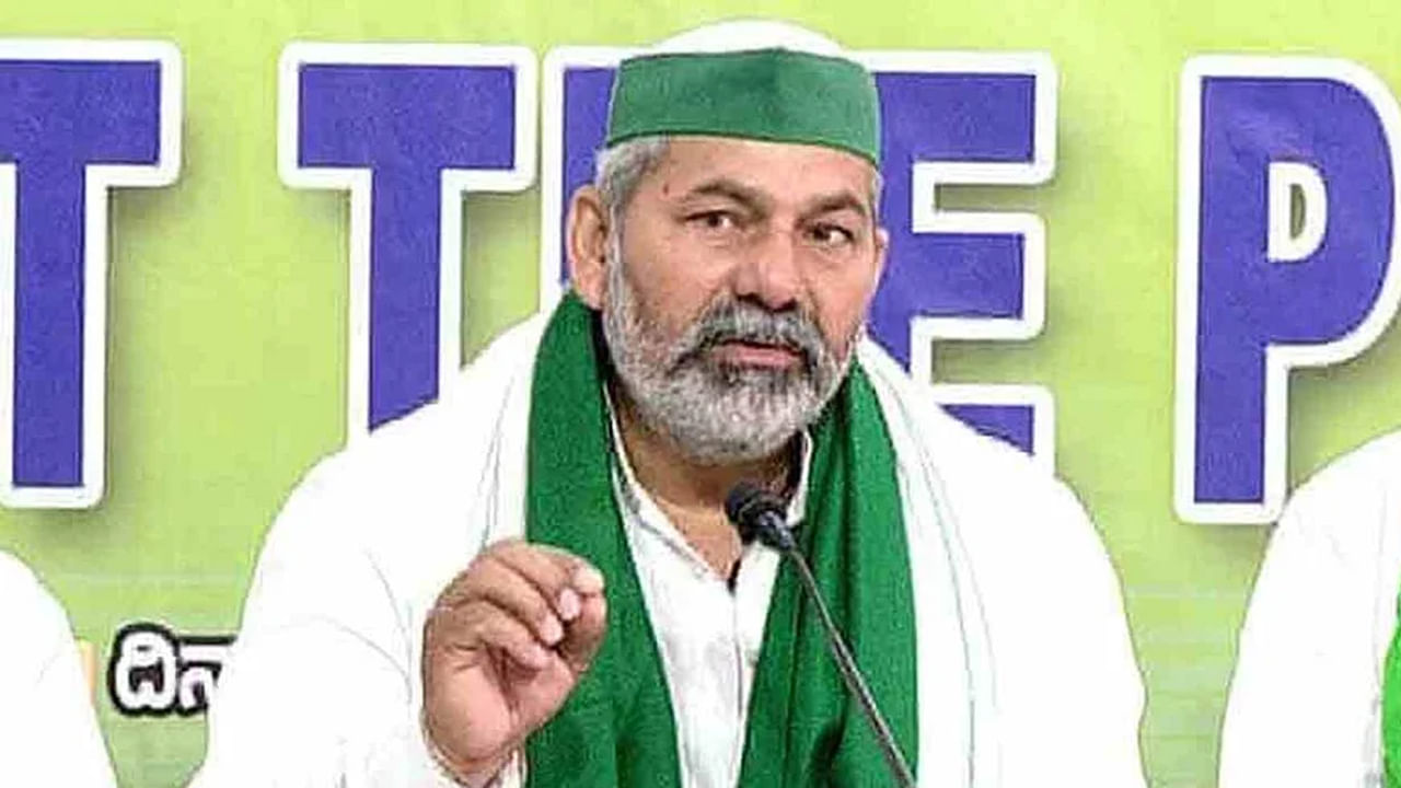 Kisan Andolan News: संसदेत कायदे रद्द होत नाहीत तोपर्यंत घरी जाणार नाही: मोदींच्या निर्णयानंतरही आंदोलक शेतकरी ठाम Kisan Andolan News: संसदेत कायदे रद्द होत नाहीत तोपर्यंत घरी जाणार नाही: मोदींच्या निर्णयानंतरही आंदोलक शेतकरी ठाम