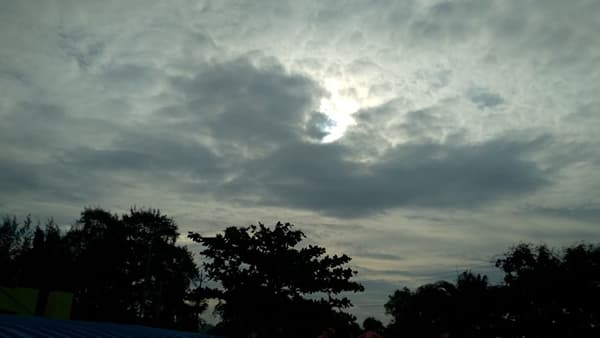 Weather Report : पुण्यात सर्वात कमी तापमानाची नोंद तर मुंबईतून थंडी गायब, हवामान विभागानं सांगितलं कारण
