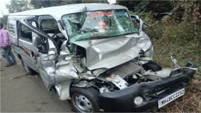 एकविरेच्या दर्शनाहून परतताना भीषण अपघात, तिघा भाविकांचा मृत्यू, चिमुकल्यांसह 9 जण गंभीर
