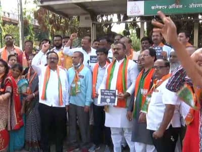 औरंगाबादमध्ये भाजपचे आंदोलन, नांदेड-मालेगाव-अमरावती दंगलीचा निषेध, जिल्हाधिकारी कार्यालयासमोर घोषणाबाजी