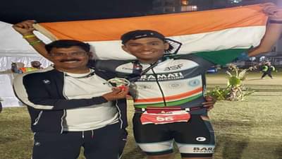 बारामतीतील अभिषेक ननवरे वयाच्या 18व्या वर्षी ठरला आयर्नमॅन