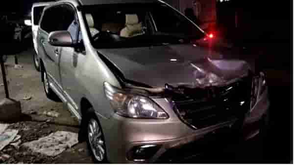 शेतकरी नेते रविकांत तुपकरांच्या गाडीला अपघात, दुचाकीस्वार येऊन धडकले