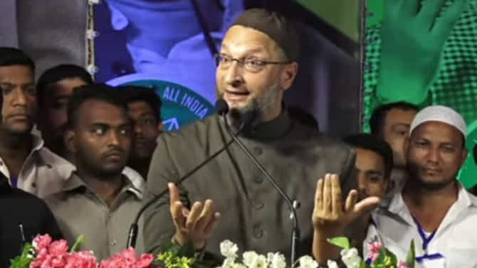 VIDEO: आधी औरंगाबाद आणि आता सोलापूर, मुस्लिम आरक्षण हाच ओवेसींचा निवडणूक अजेंडा?
