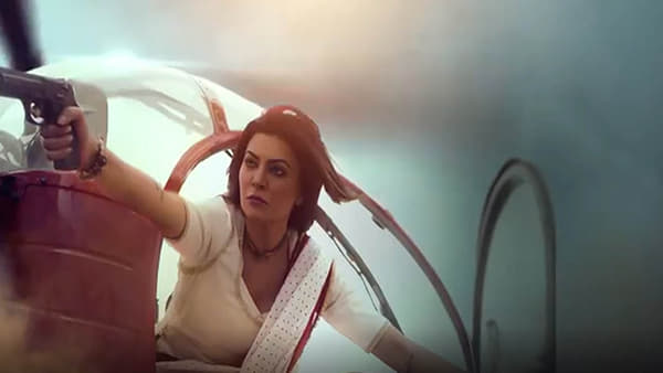चॉपरमधून सुष्मिता सेनची जबरदस्त एंट्री, ‘आर्या सीझन 2’चे मोशन पोस्टर पाहिले का?