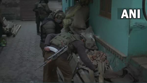 Jammu Kashmir: ड्रोन पाठवून आंतरराष्ट्रीय सीमेचे उल्लंघन केल्याबद्दल भारताने पाकिस्तानकडे नोंदवला निषेध