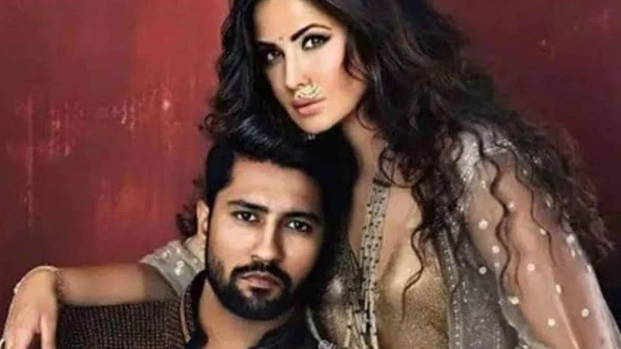 अभिनेता विकी कौशल (Vicky Kaushal) आणि कतरिना कैफ (Katrina Kaif) यांच्या लग्नाच्या बातम्या बऱ्याच दिवसांपासून चर्चेत येत आहेत. दोघांचे लग्न राजस्थानमध्ये होणार असल्याचे बोलले जात आहे. मात्र, दोन्ही बाजूंकडून याबाबत कोणतीही माहिती देण्यात आलेली नाही.