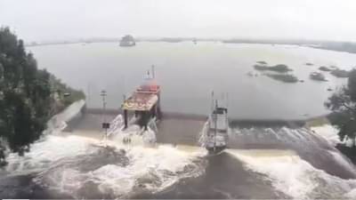 दक्षिण भारतात Red Alert, सलग 26 दिवस पावसाचा कहर, नोव्हेंबरमध्ये भारतात 143% जास्त पाऊस