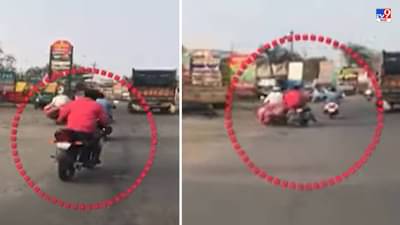 Video: अहमदनगरमध्ये मद्यधुंद बाईकस्वाराची शेतकऱ्याला धडक, लोक म्हणाले, अशांना चांगलं चोपलं पाहिजे!