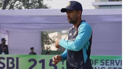 IND vs NZ: तिसऱ्या दिवशी टीम इंडियाने विकेटकीपर बदलला, ऋद्धिमान साहा दुखापतग्रस्त, भारत अडचणीत