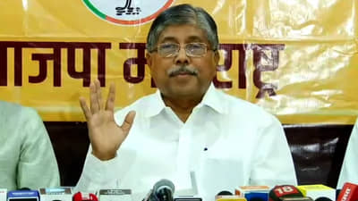 Obc reservation : सरकारने ओबीसींच्या पाठीत खंजीर खुपसला, चंद्रकांत पाटलांचा आरोप