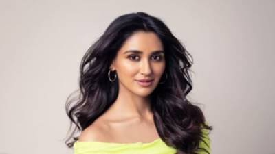 Nikita Dutta | कबीर सिंग फेम निकीता दत्ताचा फोन चोरट्यांनी पळवला, अभिनेत्रीने शेअर केला शॉकिंग एक्सपिरिअन्स