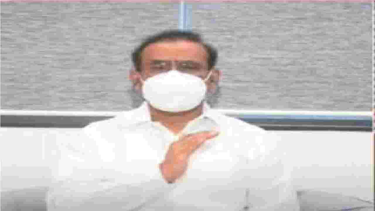 Corona Virus : दोन दिवसात कठोर निर्बंध, आरोग्यमंत्र्यांचे संकेत; नवीन वर्षाच्या पार्श्वभूमीवर गर्दी टाळण्याचं आवाहन Corona Virus : दोन दिवसात कठोर निर्बंध, आरोग्यमंत्र्यांचे संकेत; नवीन वर्षाच्या पार्श्वभूमीवर गर्दी टाळण्याचं आवाहन