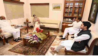 ममतांसोबतच्या भेटीत नेमकी काय चर्चा झाली? पवारांनी जे सांगितलं त्यानं काँग्रेसची चिंता वाढणार?