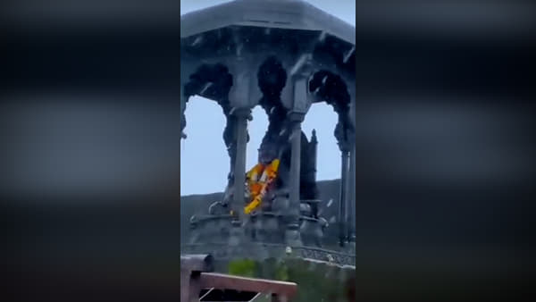 तर रायगडावर अस्थी ठेवण्याची प्रथा पडेल? नेमकं काय घडलं स्वराज्याच्या ऐतिहासिक किल्ल्यावर?