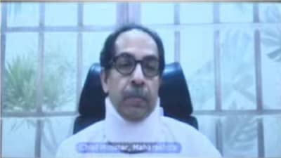 CM Uddhav Thackeray Discharge | मुख्यमंत्री उद्धव ठाकरेंना डिस्चार्ज, रिलायन्स रुग्णालयातून वर्षावर