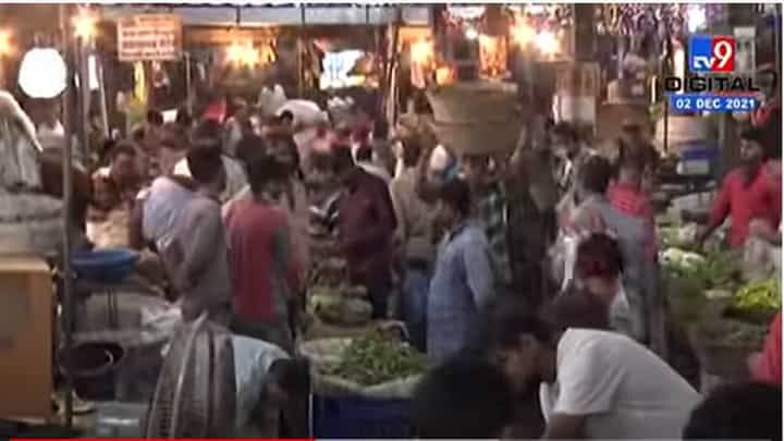 अवकाळी पावसामुळे मुंबईत भाजीची आवक घटली, भाज्यांचे दर वाढले अवकाळी पावसामुळे मुंबईत भाजीची आवक घटली, भाज्यांचे दर वाढले
