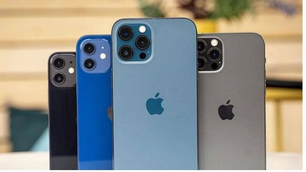 Iphone 12 vs Iphone 13 : फक्त किंमत आणि कॅमेराच नव्हे तर आणखी बरेच फरक, जाणून घ्या तुमच्यासाठी परफेक्ट मॉडेल कोणतं?