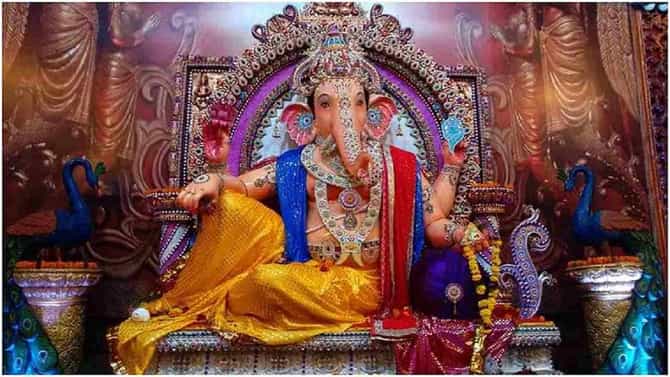 Lord Ganesha | जीवनातील अडथळे दूर करण्यासाठी श्रीगणेशाची मनोभावे आराधना करा