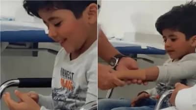 Video | चेहऱ्यावर हसू, डोळ्यात समाधान; कृत्रिम हात बसवल्यावर चिमूरड्याला आकाश ठेंगणं