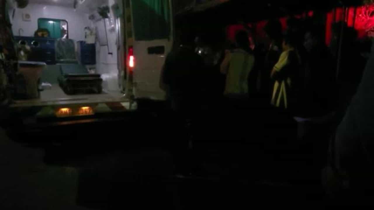 बाळाचा चेहरा पाहायला निघालेल्या पित्यावर काळाचा घाला, खड्ड्यात बाईक अडकून नाशकात तरुणाचा मृत्यू