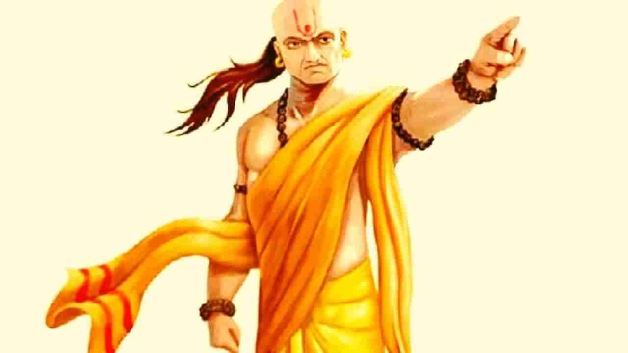 Chanakya Niti | मुलं ऐकत नाहीत? त्यांच्या भविष्याबद्दल चिंतेत आहात ? तर आचार्य चाणक्यांनी सांगितलेल्या 2 गोष्टी कायम लक्षात ठेवा