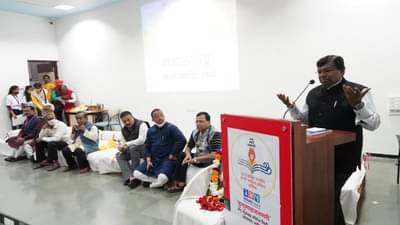 Nashik| इतकीच शर्त आहे, मी वाकणार नाही...पांढरपट्टे यांच्या गझल सादरीकरणाने रसिक मंत्रमुग्ध