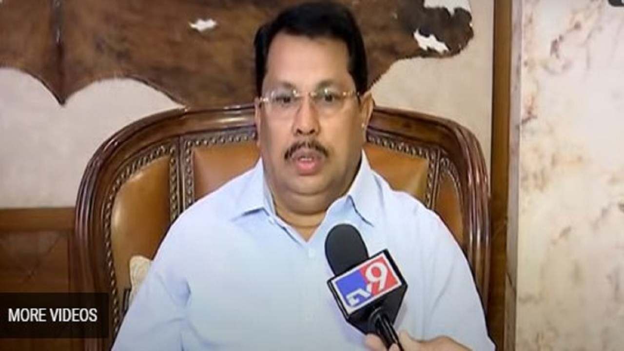 Vedio भीती कोरोनाची, निर्बंध लावण्याचा विचार नाही, विजय वडेट्टीवार यांचे स्पष्टीकरण Vedio भीती कोरोनाची, निर्बंध लावण्याचा विचार नाही, विजय वडेट्टीवार यांचे स्पष्टीकरण