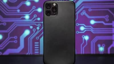 iPhone 12 Pro वर 25000 रुपयांचा डिस्काऊंट, AirPods Pro स्वस्तात खरेदीची संधी, कुठे मिळतेय शानदार डील