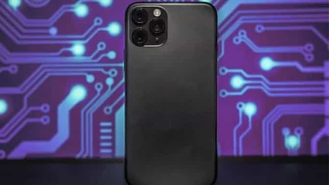 iPhone 12 Pro वर 25000 रुपयांचा डिस्काऊंट, AirPods Pro स्वस्तात खरेदीची संधी, कुठे मिळतेय शानदार डील