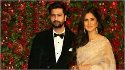 Vicky-Katrina Wedding : विकी आणि कॅटरिना बनले पती-पत्नी, घरातच केलं लग्नाचं रजिस्टर मॅरेज!
