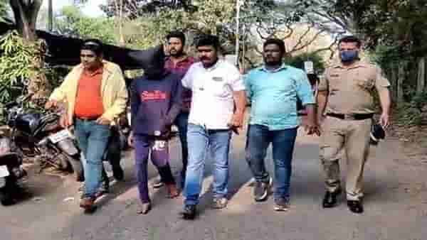 पत्नीचे अश्लील फोटो पतीला पाठवून पैसे मागणाऱ्या तरुणाला अटक, न्यायालयाकडून सोमवारपर्यंत पोलीस कोठडी