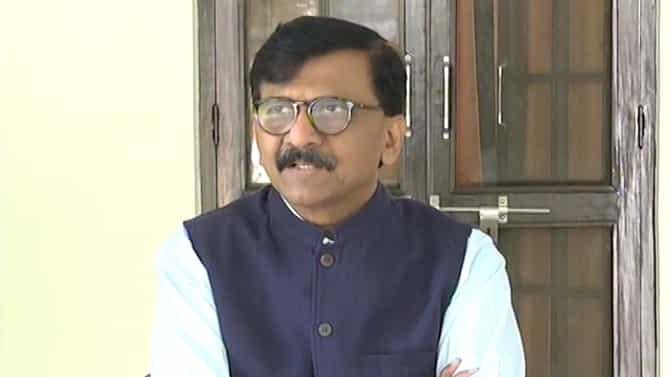 शिवसेना यूपीएत जाणार का? महाराष्ट्रात मिनी यूपीएच सुरु; राहुल गांधींच्या भेटीपूर्वी संजय राऊतांचं वक्तव्य