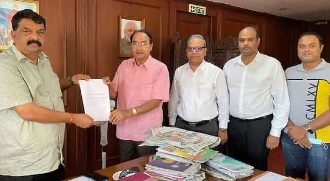 Goa Election 2022 : आणखी एका आमदाराचा राजीनामा, गोव्यात काँग्रेस 4 वर्षात 17 वरून 3 आमदारांवर!