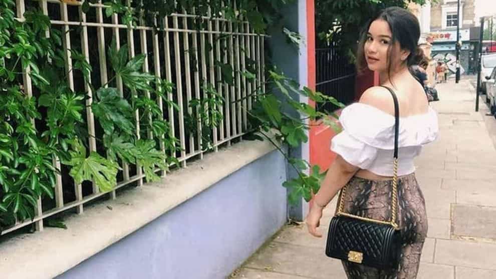 भारताचा महान क्रिकेटपटू सचिन तेंडुलकरची एकुलती एक मुलगी सारा तेंडुलकरने शिक्षण पूर्ण केल्यानंतर आता मॉडेलिंगच्या क्षेत्रात पाऊल ठेवले आहे. नुकताच त्याने सोशल मीडियावर आपल्या नवीन मोहिमेचा एक व्हिडिओ शेअर केला आहे.