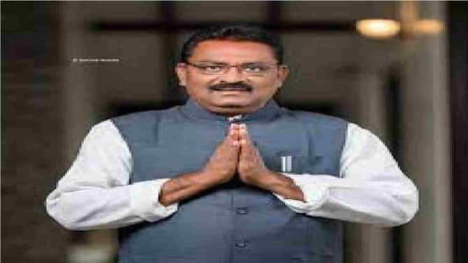 मोठी बातमीः आमदार सुरेश धस यांच्यावर 1 हजार कोटींच्या भ्रष्टाचाराचा आरोप, विविध देवस्थानांची 450 एकर जमीन लाटली?