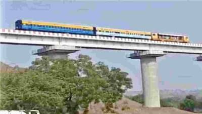 Railway: बीडचे स्वप्न लवकरच साकारणार, अहमदनगरहून दोन डब्यांची रेल्वे आष्टीपर्यंत धावली, यशस्वी चाचणी!