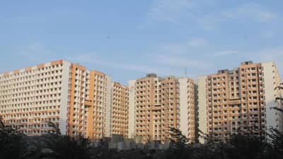 पुण्यात बांधकाम व्यवसायिकांने थेट म्हाडालाच गंडवले; शासकीय योजनेच्या फायद्यासाठी केली फसवणूक ; गुन्हा दाखल