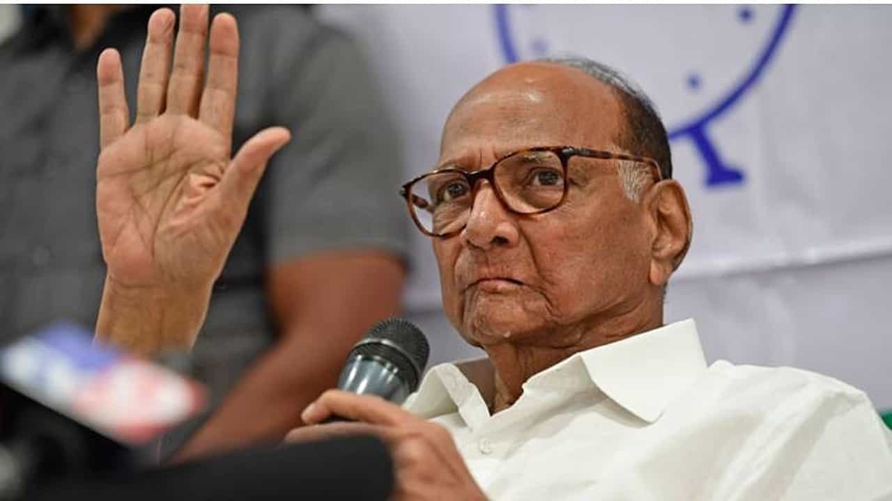 पवार हवेत गप्पा मारणारे नव्हेत, यशवंतरावानंतर महाराष्ट्राला लाभलेले सर्वात मोठे दृष्टे नेतृत्व; राऊतांकडून कौतुकाचा वर्षाव