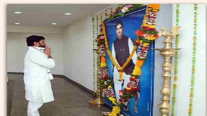 Gopinath Munde: अप्पा, वंचितांच्या कल्याणाचा वसा आजही आमच्यात आहे, तो प्राणपणाने जपणार! धनंजय मुंडेंची गोपीनाथ मुंडेंना आदरांजली