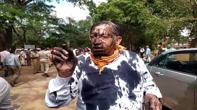 Belgaum| महाराष्ट्र एकीकरण समितीचे अध्यक्ष दीपक दळवींना काळे फासले; कन्नडीगांचा अगोचरपणा, उद्या बेळगाव बंदची हाक