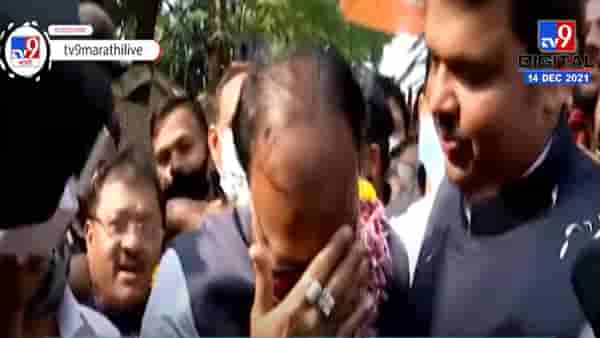 Nagpur Election | नागपूर विधानपरिषदेत भाजपचा दणदणीत विजय, फडणवीसांची गळाभेट घेत बावनकुळे भावूक