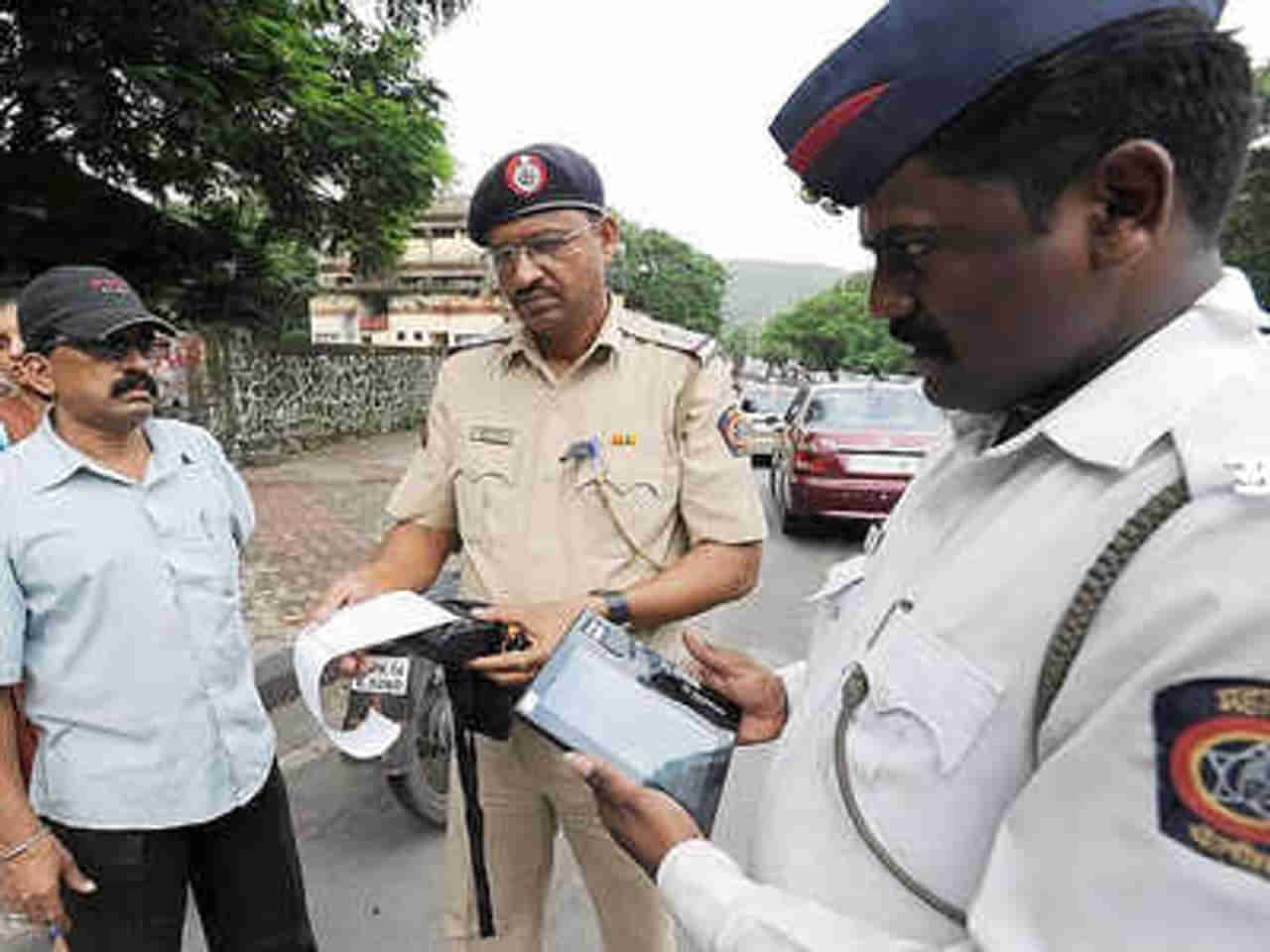 नववर्षाच्या जल्लोषाला दहशतवादी हल्ल्याचं सावट, रेल्वे पोलीस आयुक्तांनी जारी केला अलर्ट