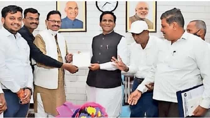 Nashik| गोदावरी एक्स्प्रेस, इंटरसिटी रेल्वेगाड्या सुरू करा; खासदार गोडसे यांची मंत्री दानवे यांच्याकडे मागणी