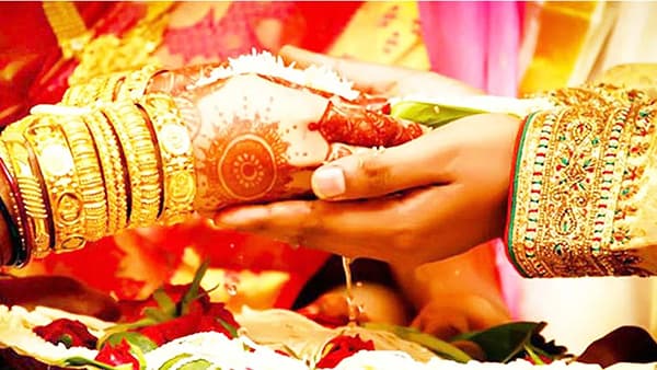 स्नेहबंध जुळले अन् अमेरिकेचा पोलीस झाला दर्यापूरकरांचा जावई; श्रद्धाची अॅड्र्यूसोबत लगीनगाठ