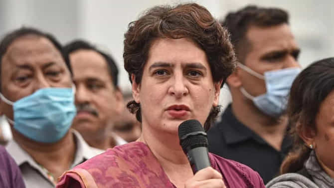 घोषणा केलीय, पण उमेदवार कुठाय?, उत्तर प्रदेशात महिला उमेदवार मिळेना; काँग्रेसची अवस्था बिकट