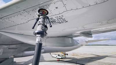 Aircraft Fuel Price: सिलिंडर स्वस्त, हवाई इंधन महाग; विमानाची तिकिटं महागणार?