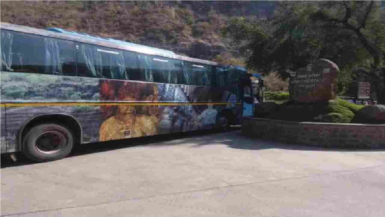 Aurangabad Tourism: महिनाभरापासून बंद असलेली अजिंठा लेणी बससेवा सुरू ...